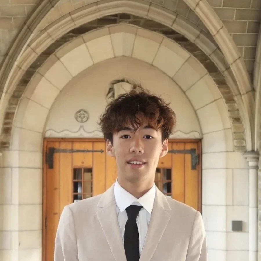 Portrait of Leo Chen