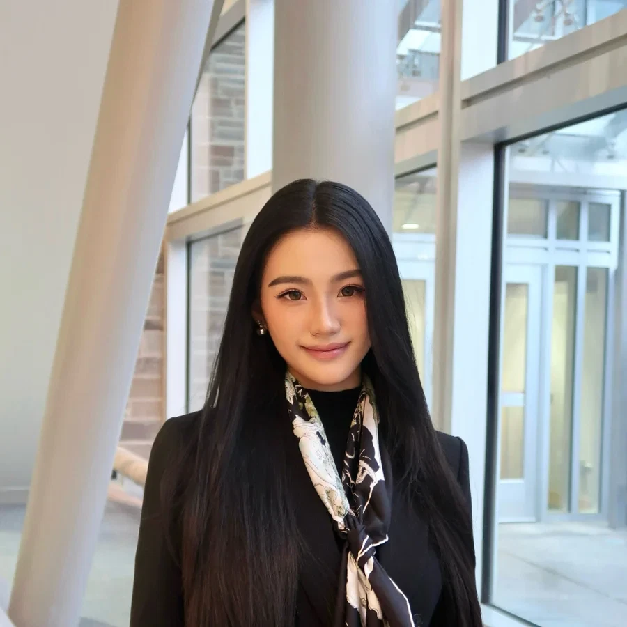 Portrait of Skylar Huang